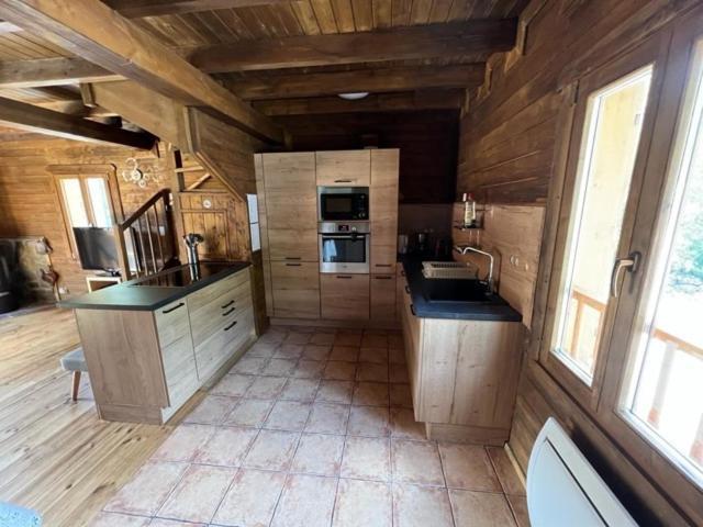 Chalet 6A Dans Les Pyrenees Proche D'Andorre LʼHospitalet-près-lʼAndorre المظهر الخارجي الصورة
