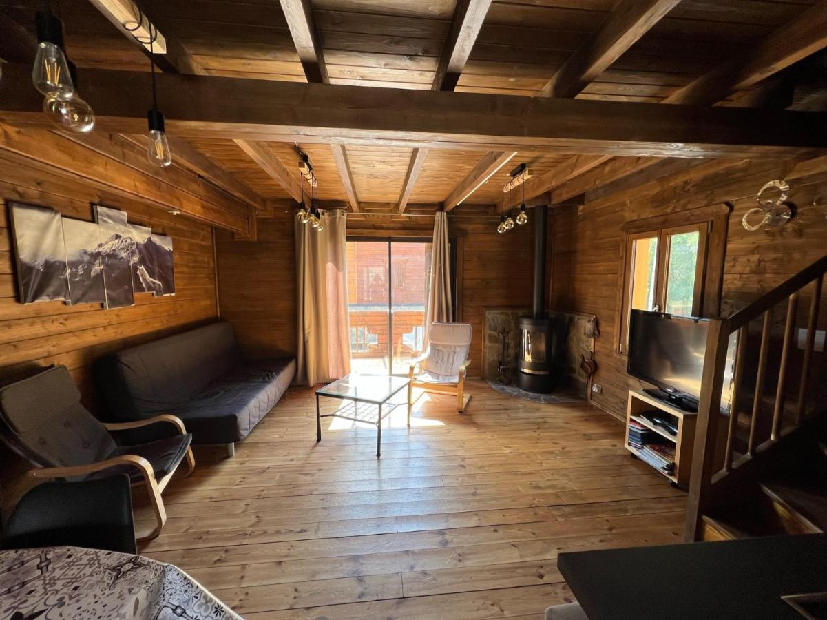 Chalet 6A Dans Les Pyrenees Proche D'Andorre LʼHospitalet-près-lʼAndorre المظهر الخارجي الصورة