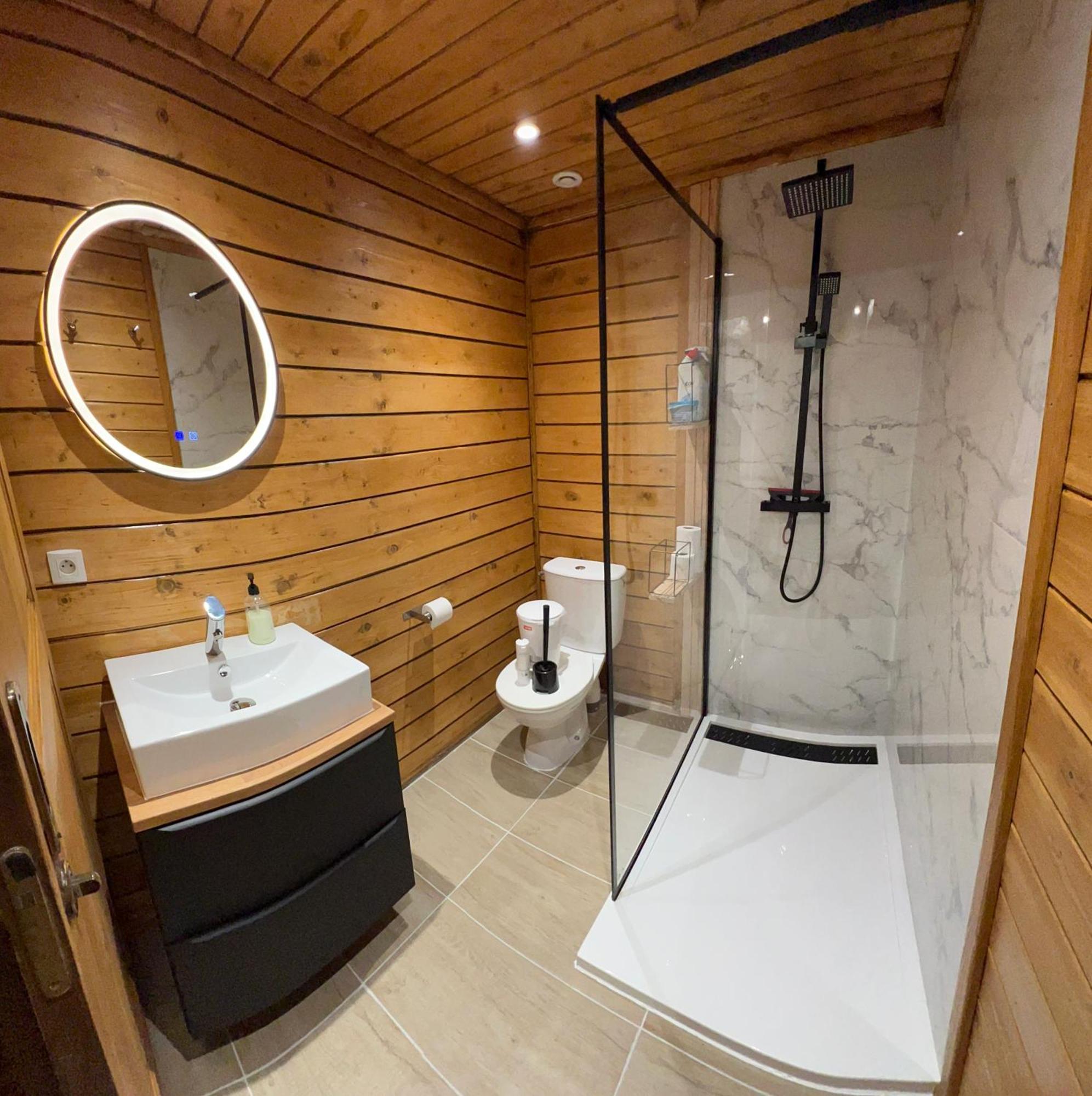 Chalet 6A Dans Les Pyrenees Proche D'Andorre LʼHospitalet-près-lʼAndorre المظهر الخارجي الصورة